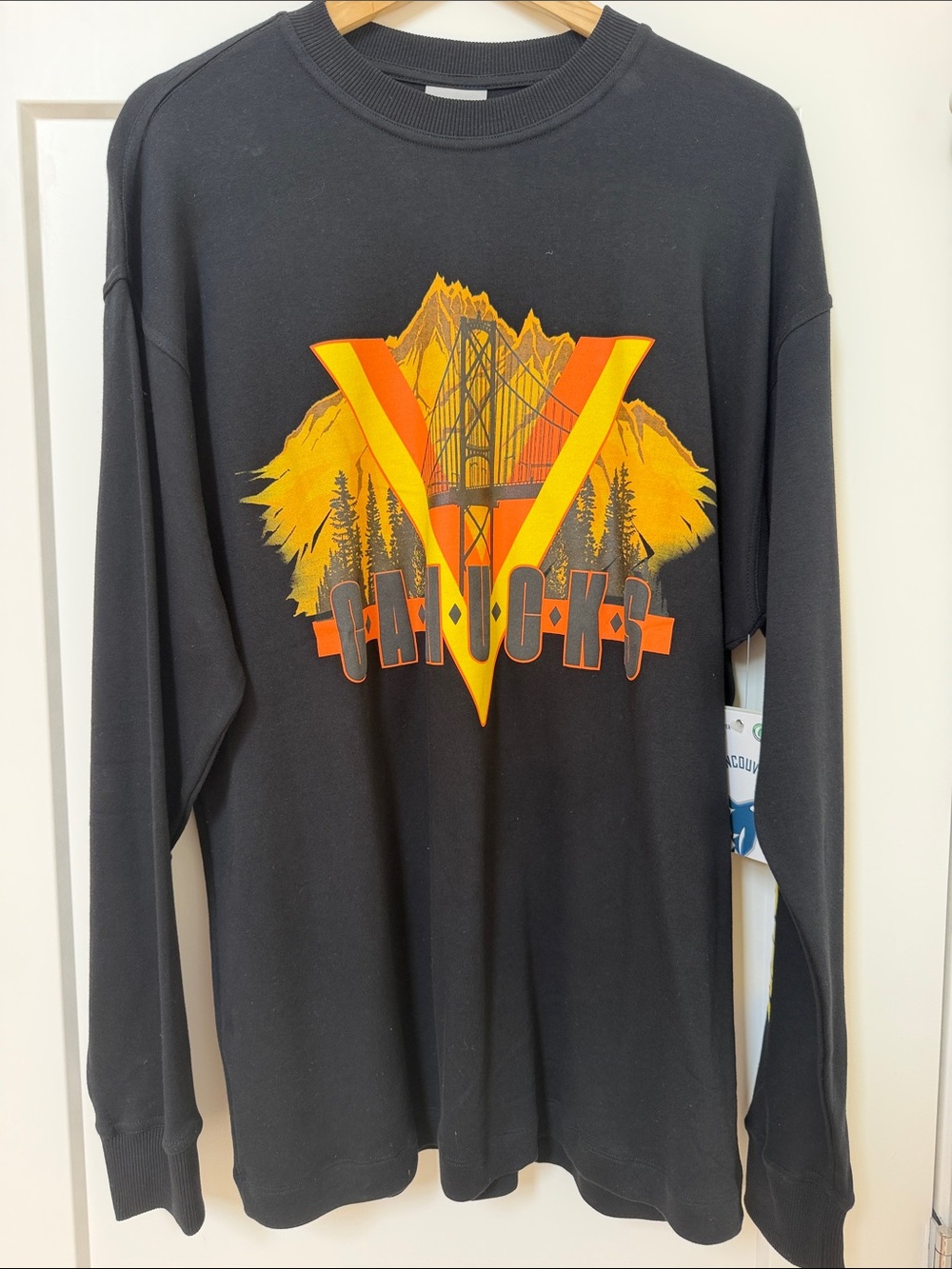Vancouver Canucks Long Sleeve Sweatshirt